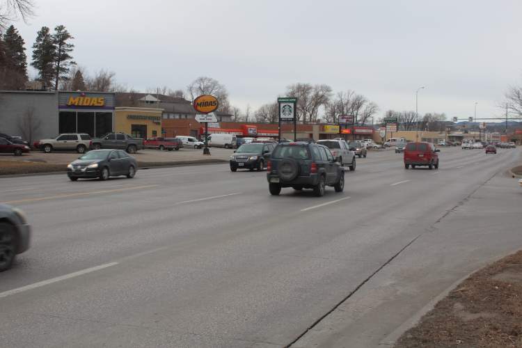 West Main Street between Jackson Boulevard and Cross Street has more than 39,000 vehicles each day.