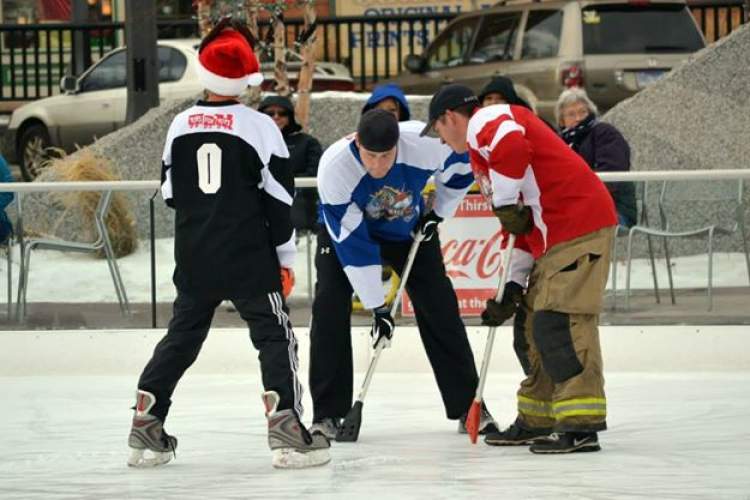 RCPD/RCFD broomball game marks 10 years of friendly competition to benefit local kids