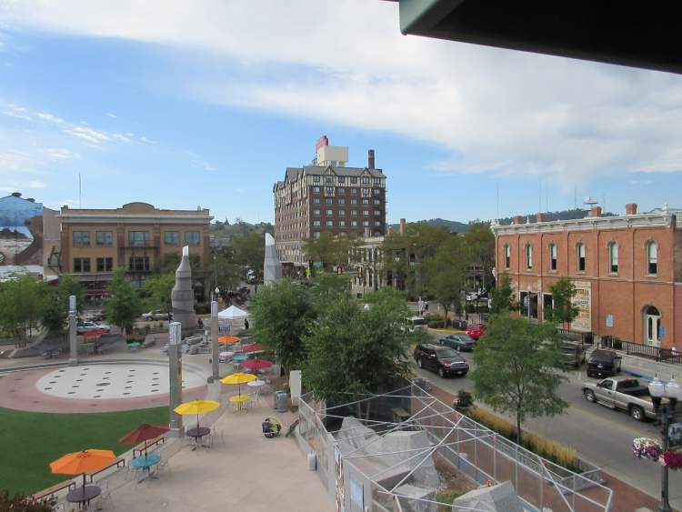 City's Population Now Estimated Over 82,400