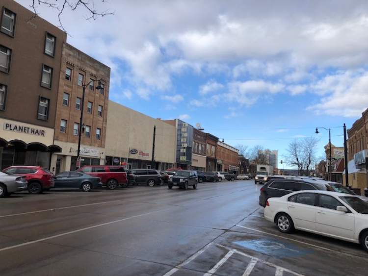 City Officials Clarify Parking Options for Extended Vehicles in Downtown Area